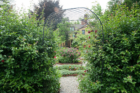 Amos_Bull_House_043