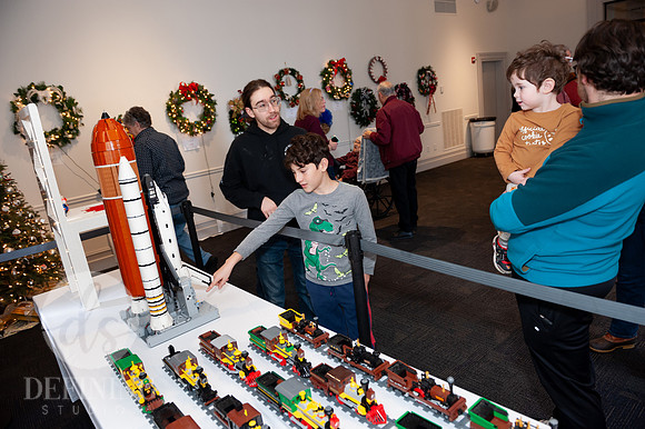 Festival_of_Trees&Traditions_123