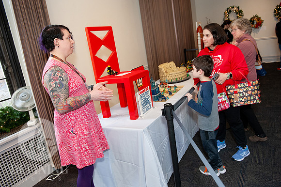Festival_of_Trees&Traditions_131