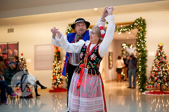 Festival_of_Trees&Traditions_059