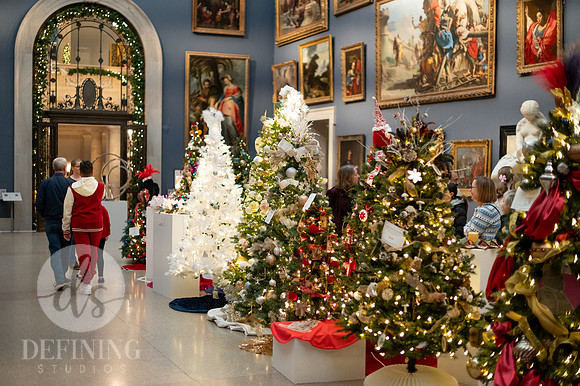 Festival_of_Trees&Traditions_096