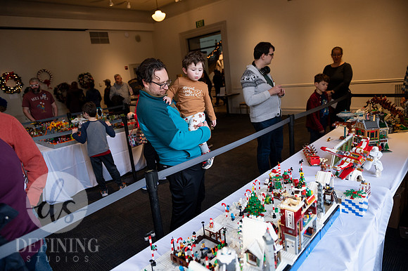 Festival_of_Trees&Traditions_125