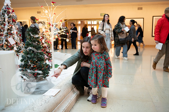 Festival_of_Trees&Traditions_145