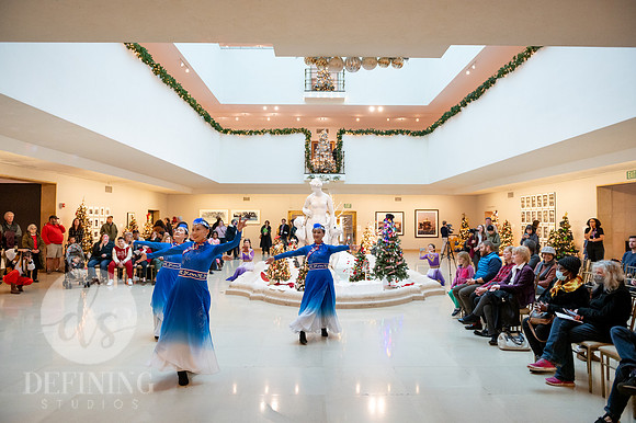 Festival_of_Trees&Traditions_083