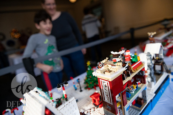 Festival_of_Trees&Traditions_121