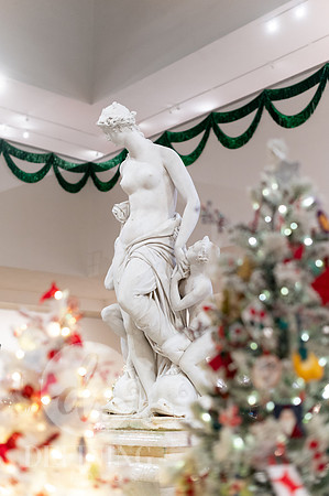 2025_Holiday_Social-007