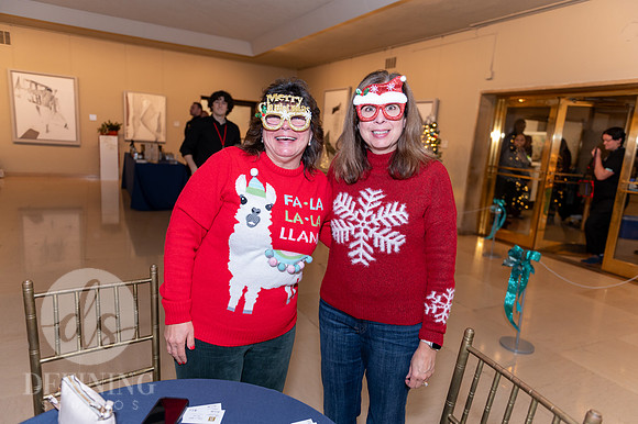 2025_Holiday_Social-013
