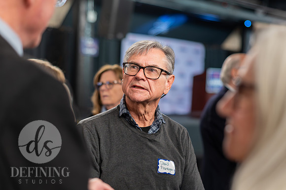John_Larson_Campaign-020
