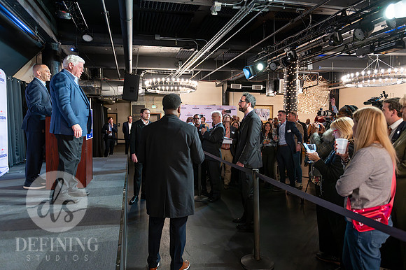 John_Larson_Campaign-130