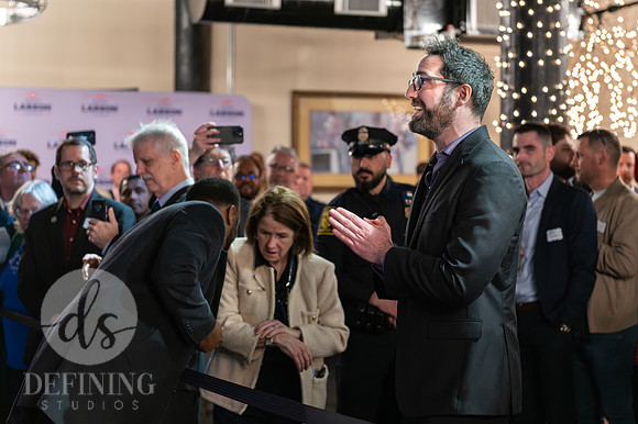 John_Larson_Campaign-133