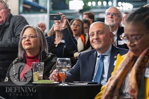 John_Larson_Campaign-144