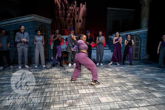 Breakdancing_Shakespeare_234