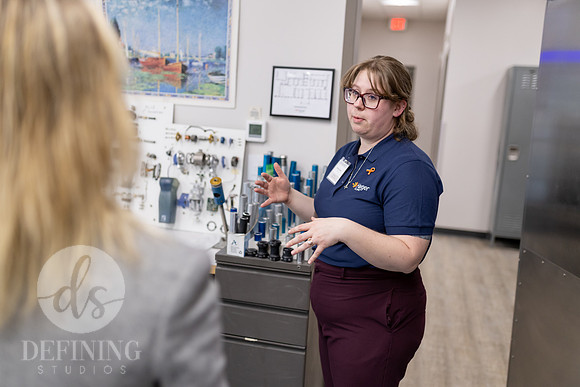 Hanger_Clinic_Opening-030