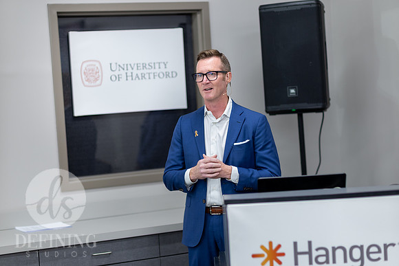 Hanger_Clinic_Opening-114