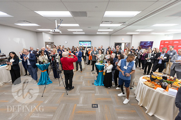 Hanger_Clinic_Opening-118