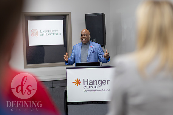 Hanger_Clinic_Opening-131