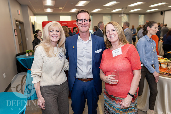 Hanger_Clinic_Opening-175