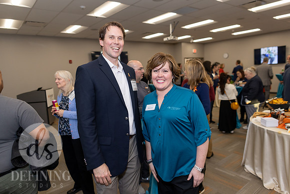 Hanger_Clinic_Opening-179