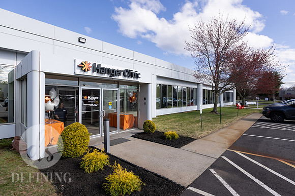Hanger_Clinic_Opening-182