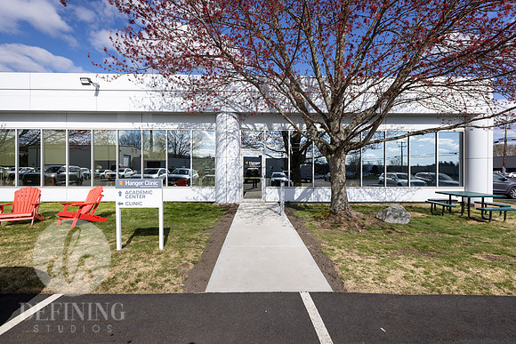 Hanger_Clinic_Opening-183