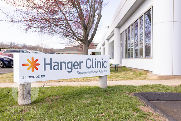 Hanger_Clinic_Opening-187