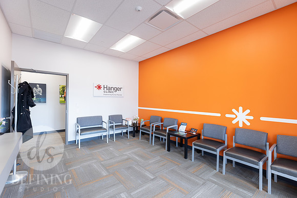 Hanger_Clinic_Opening-193