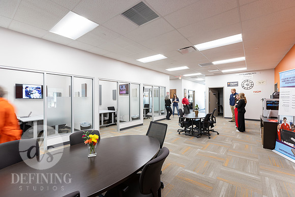 Hanger_Clinic_Opening-197