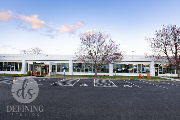 Hanger_Clinic_Opening-219