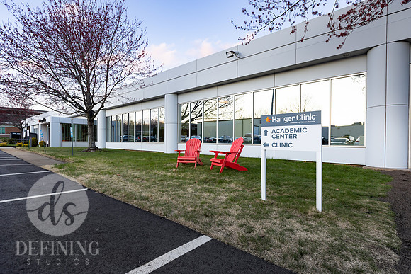 Hanger_Clinic_Opening-220