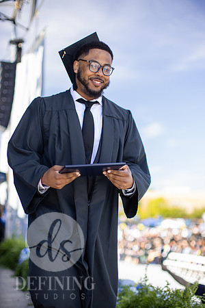 UNH_Commencment_26-UG-400