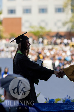 UNH_Commencment_26-UG-425