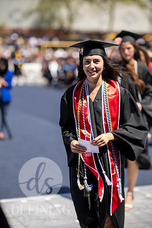 UNH_Commencment_26-UG-433