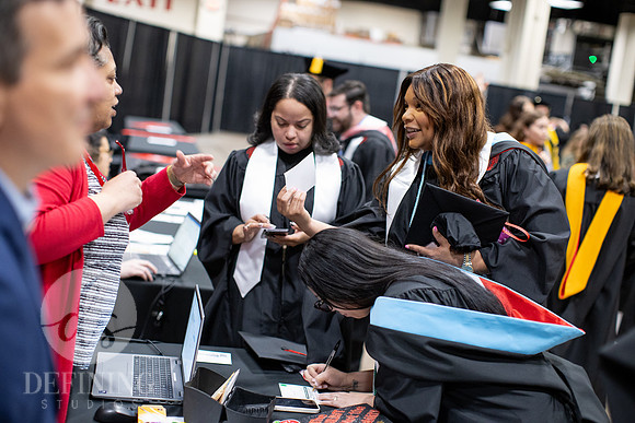 UHart_Commencement_GD-013