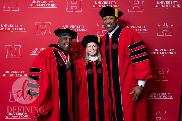 UHart_Commencement_UG-020