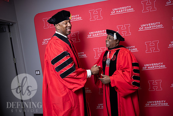 UHart_Commencement_UG-027