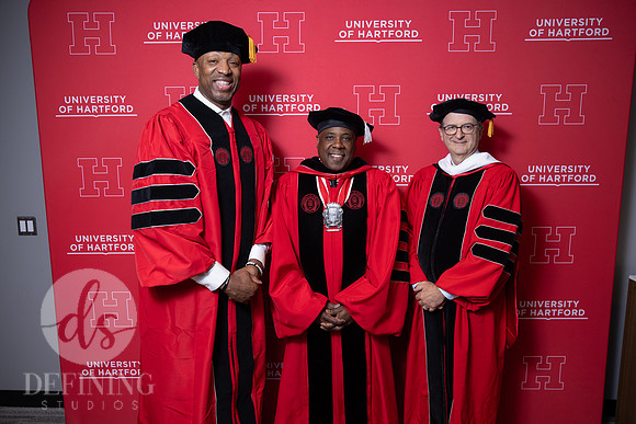 UHart_Commencement_UG-028
