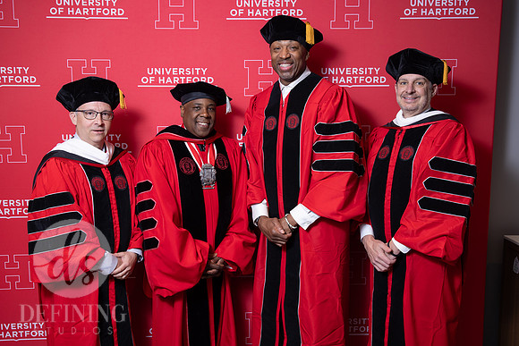 UHart_Commencement_UG-032