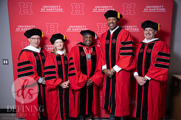 UHart_Commencement_UG-034