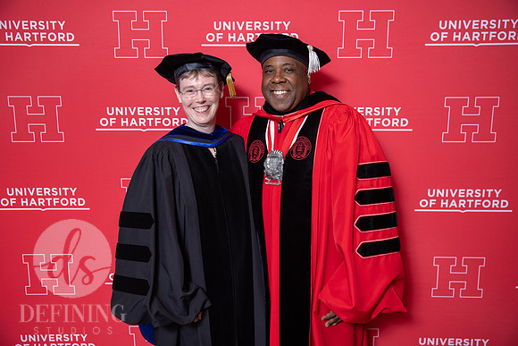 UHart_Commencement_UG-039