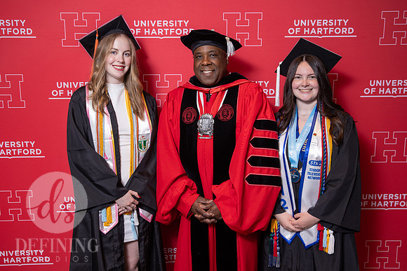 UHart_Commencement_UG-044