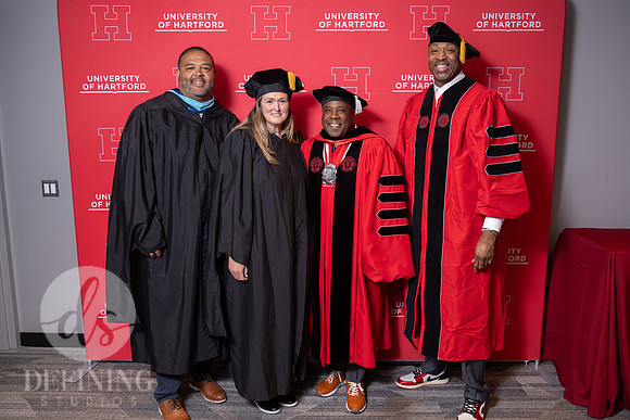 UHart_Commencement_UG-048