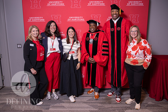 UHart_Commencement_UG-050