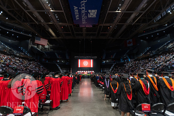 UHart_Commencement_GD-212
