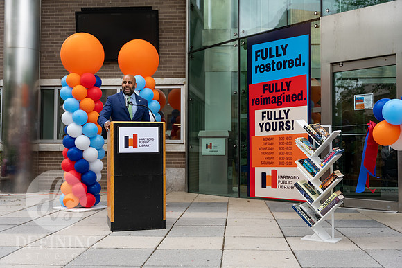 Hartford Public Library Ribbon Cutting_084