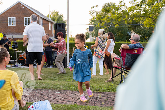 Twilight Concert Series Avenue Groove_095