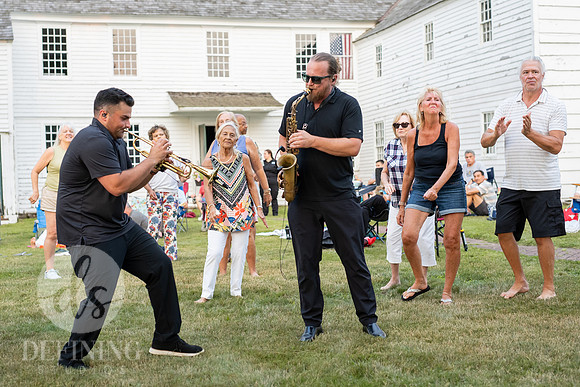 Twilight Concert Series Avenue Groove_142