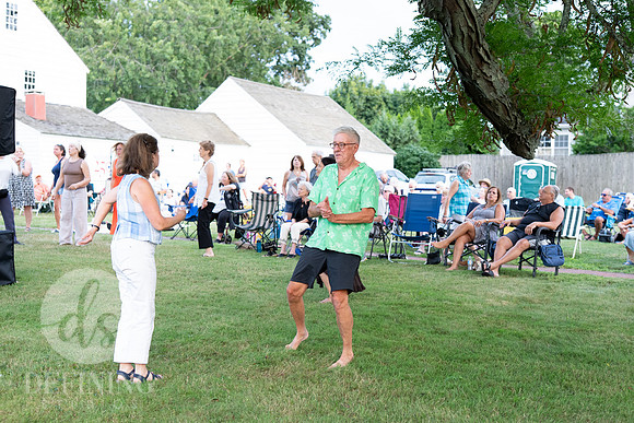 Twilight Concert Series Avenue Groove_151