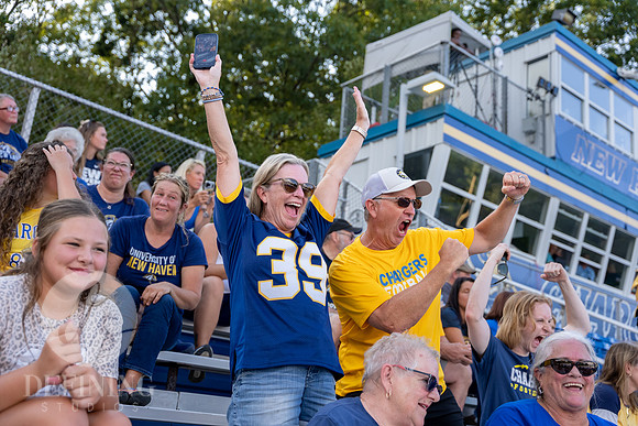 UNH_Chargers_Football-004