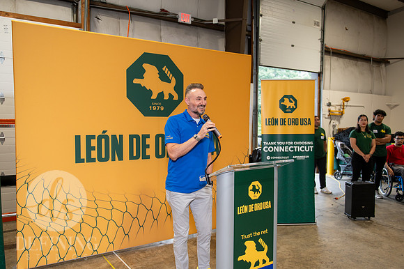 Leon de Oro Company Annoucement_096