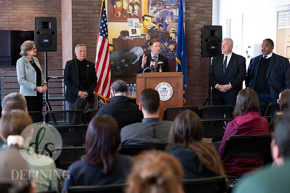 Press_Conference_024